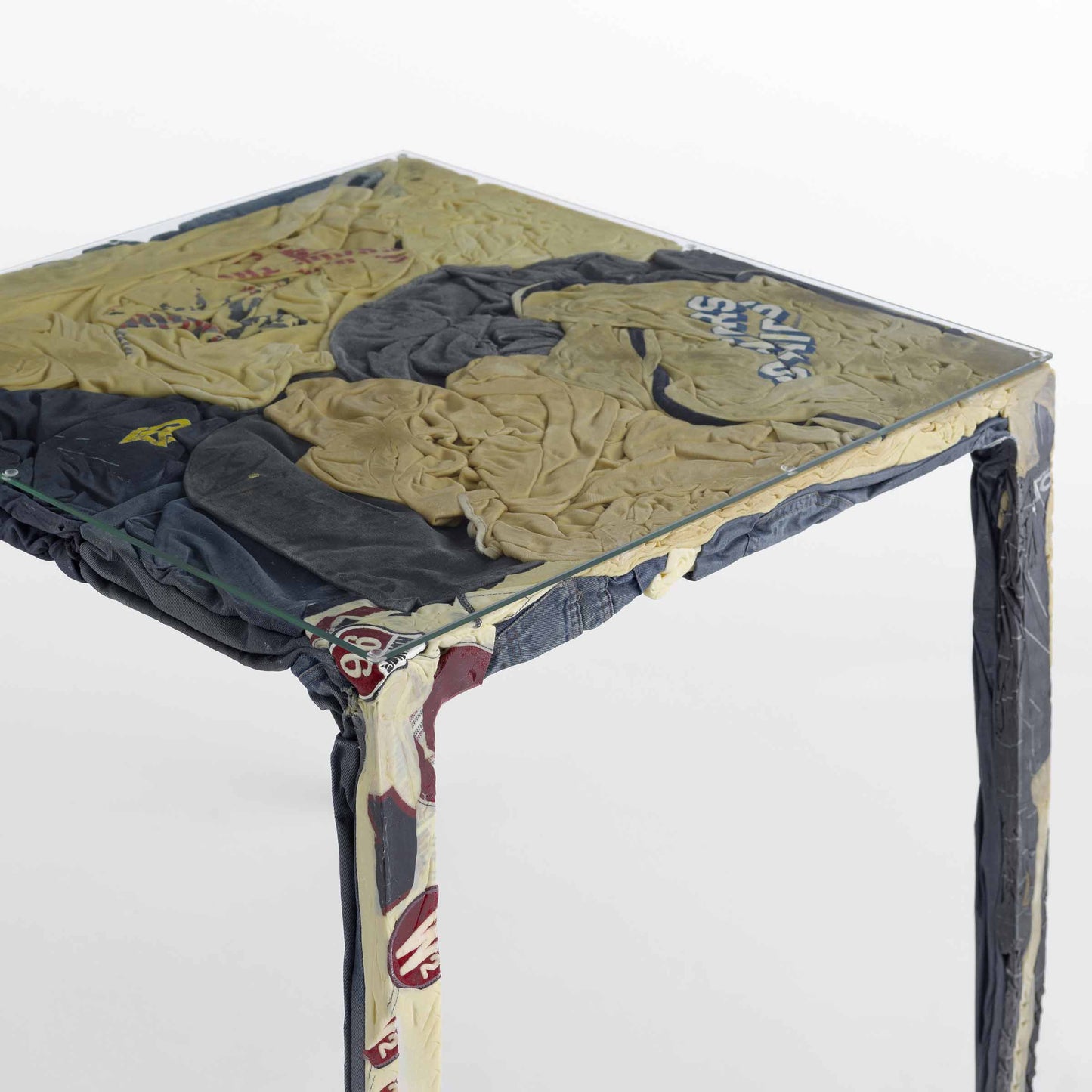 Rememberme Bistrot Dining Table – Repurposed Textile Design with Resin and Tempered Glass Statement Piece