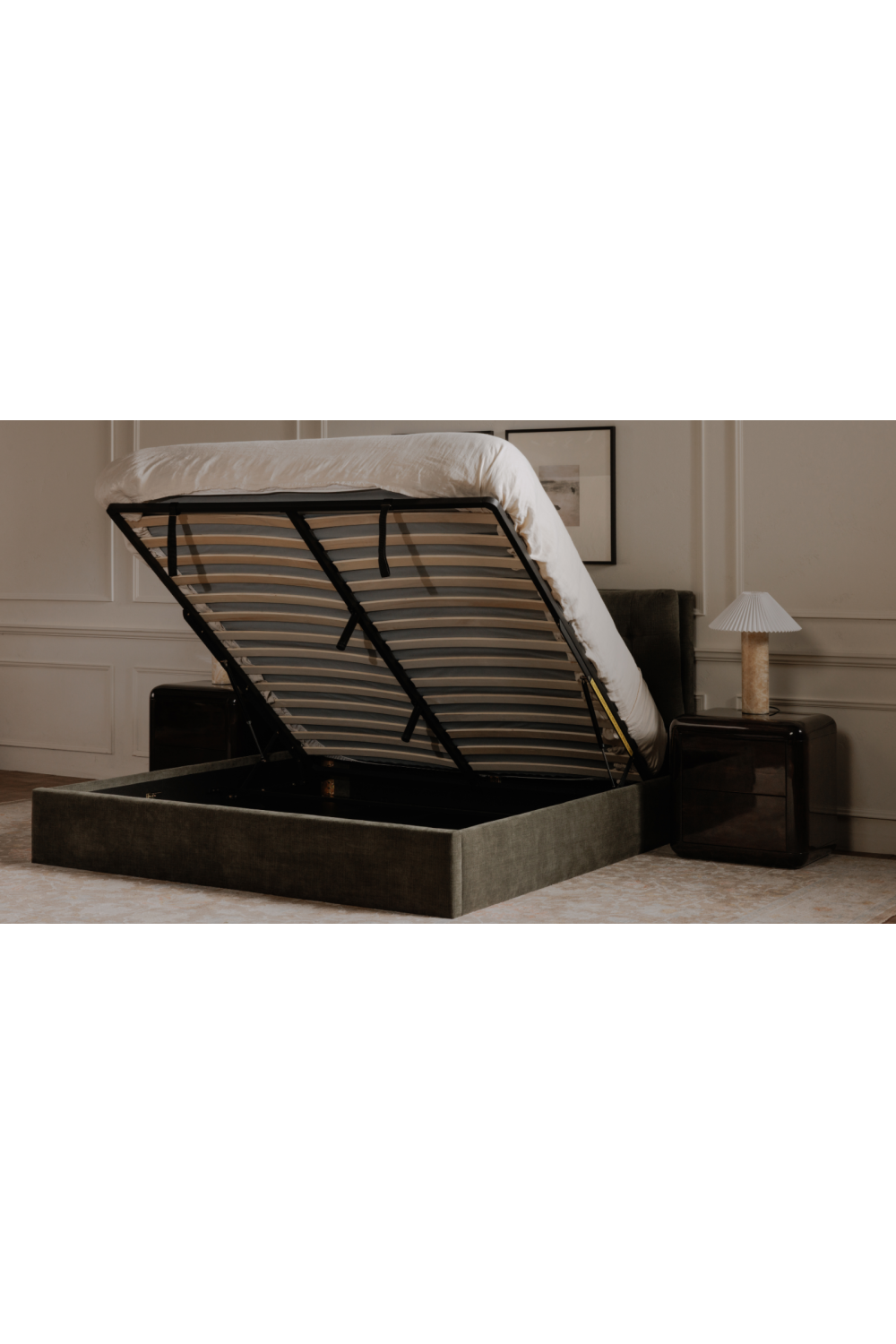 Luxury Upholstered Modern Tufted Storage Bed European Style for Villa