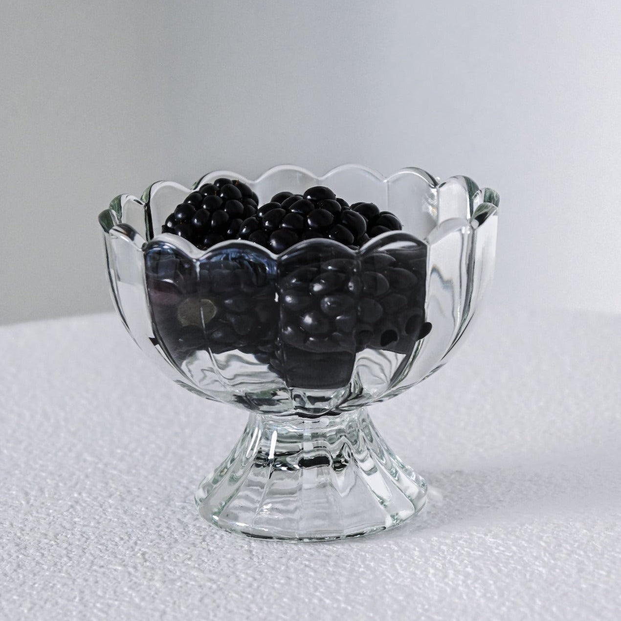 Glass dessert bowl