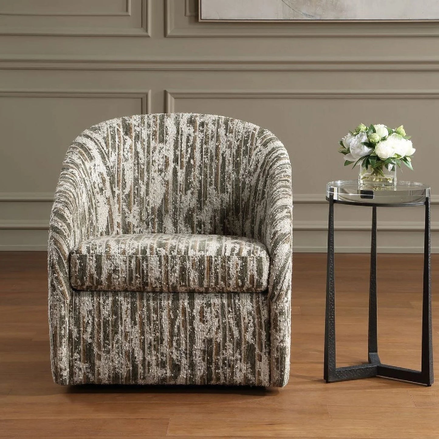 Luxury Boucle Swivel Accent Chair Modern Italian Style for Villa