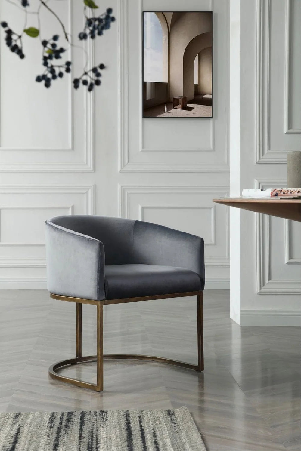 Luxury Cantilevered Velvet Modern Dining Chair European Style for Villa