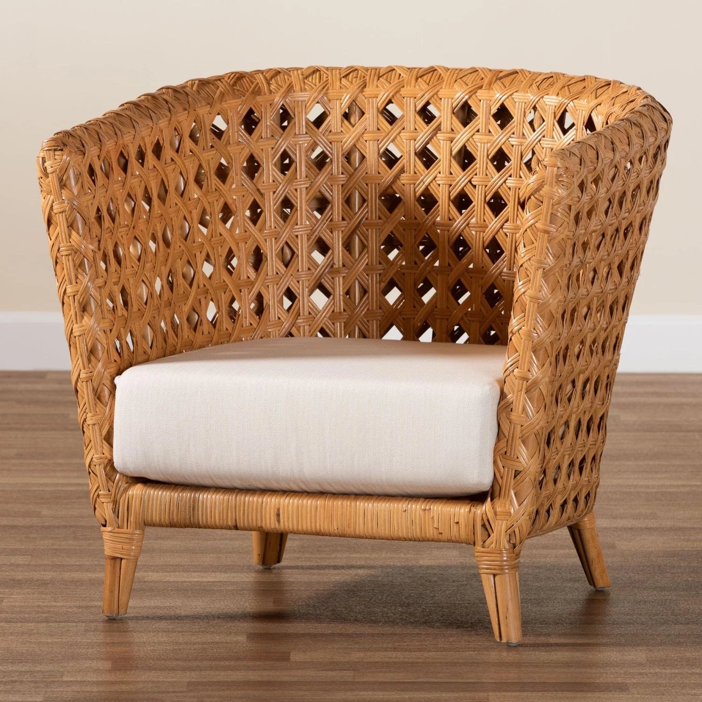 Luxury Diamond Weave Rattan Lounge Chair Modern Italian Style for Villa