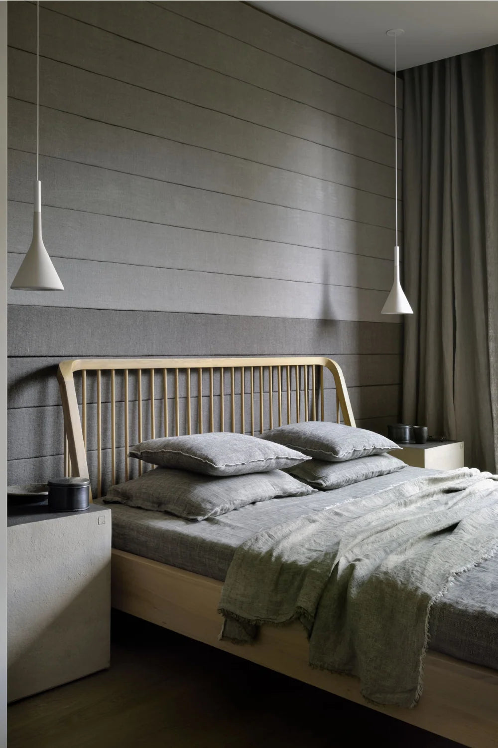 Luxury Modern Natural Oak Bed European Style for Villa