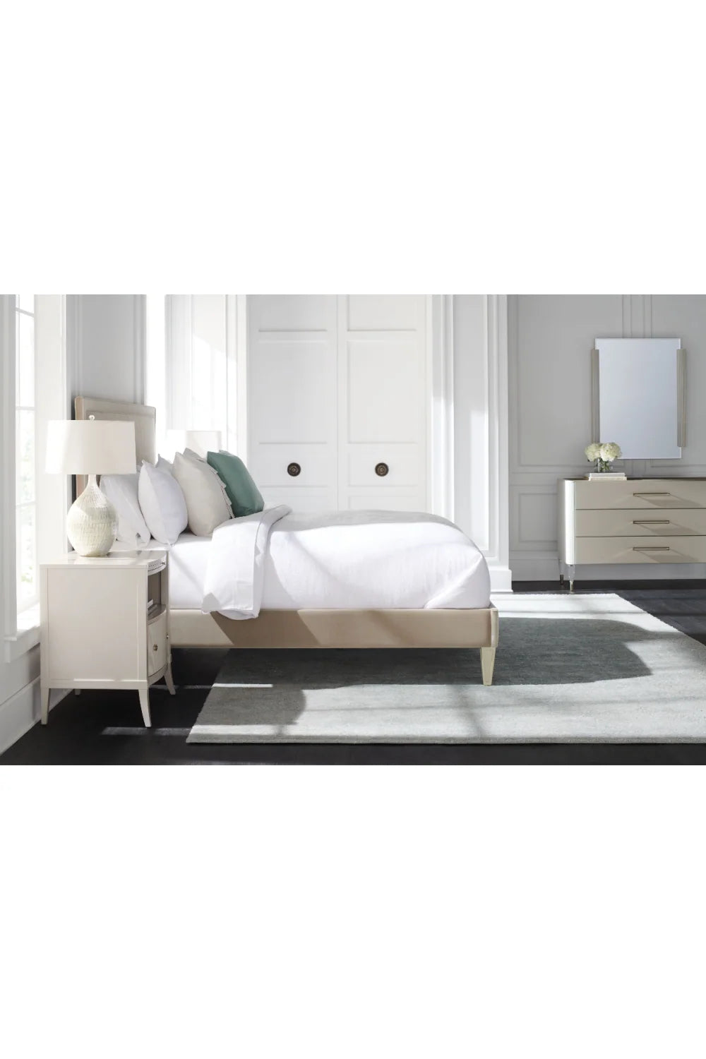 Luxury Modern New Love Nightstand European Style for Villa