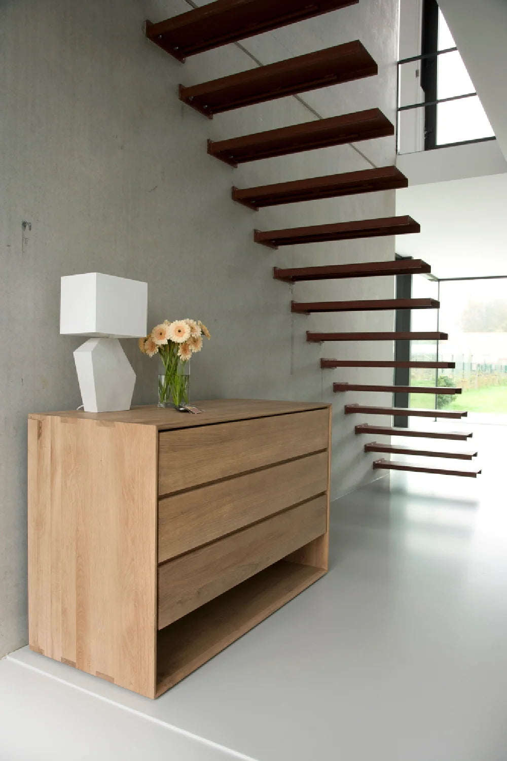 Luxury Modern Nordic Oak Dresser European Style for Villa