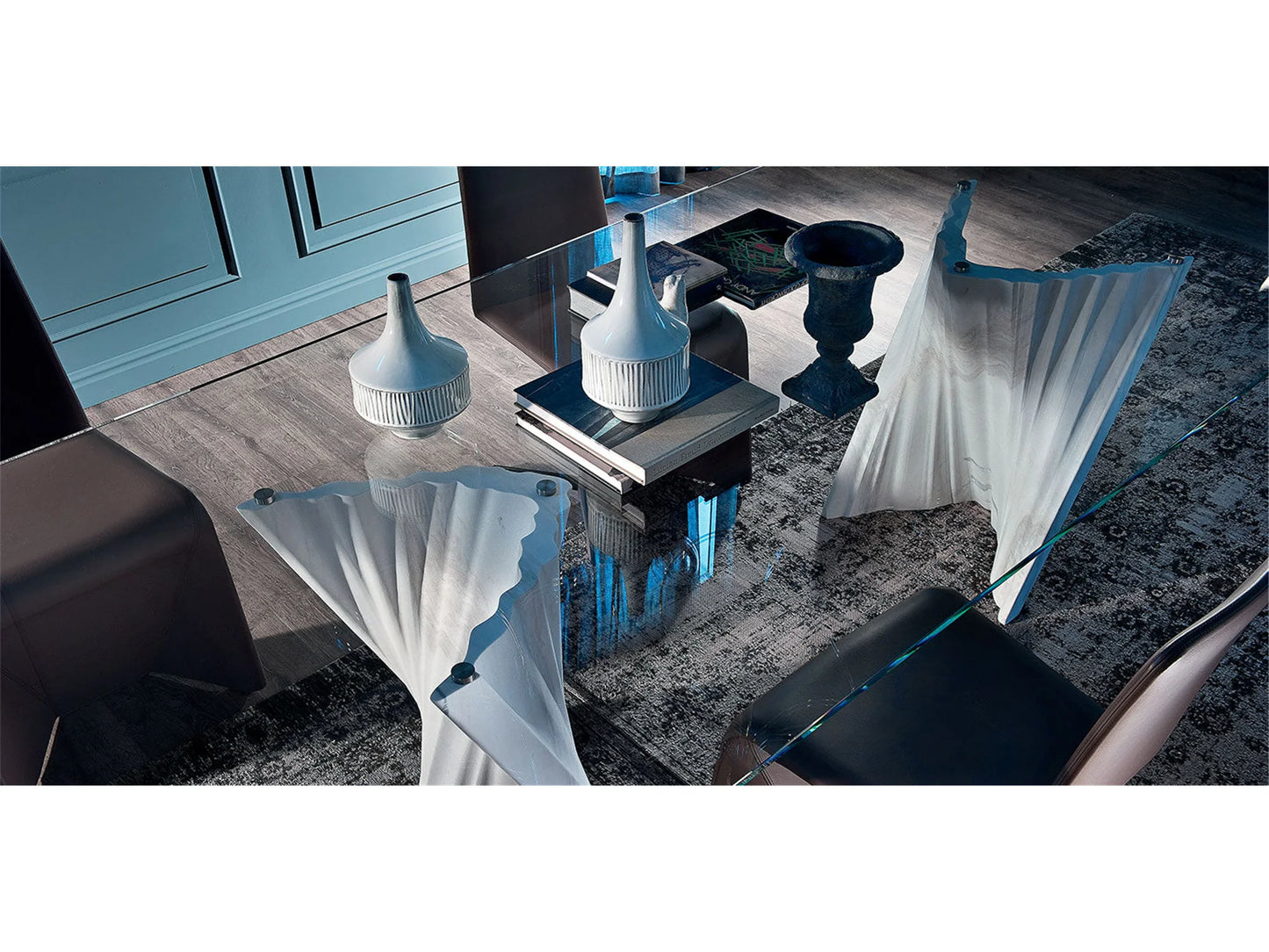 Luxury Modern Plisset Dining Table European Style for Villa