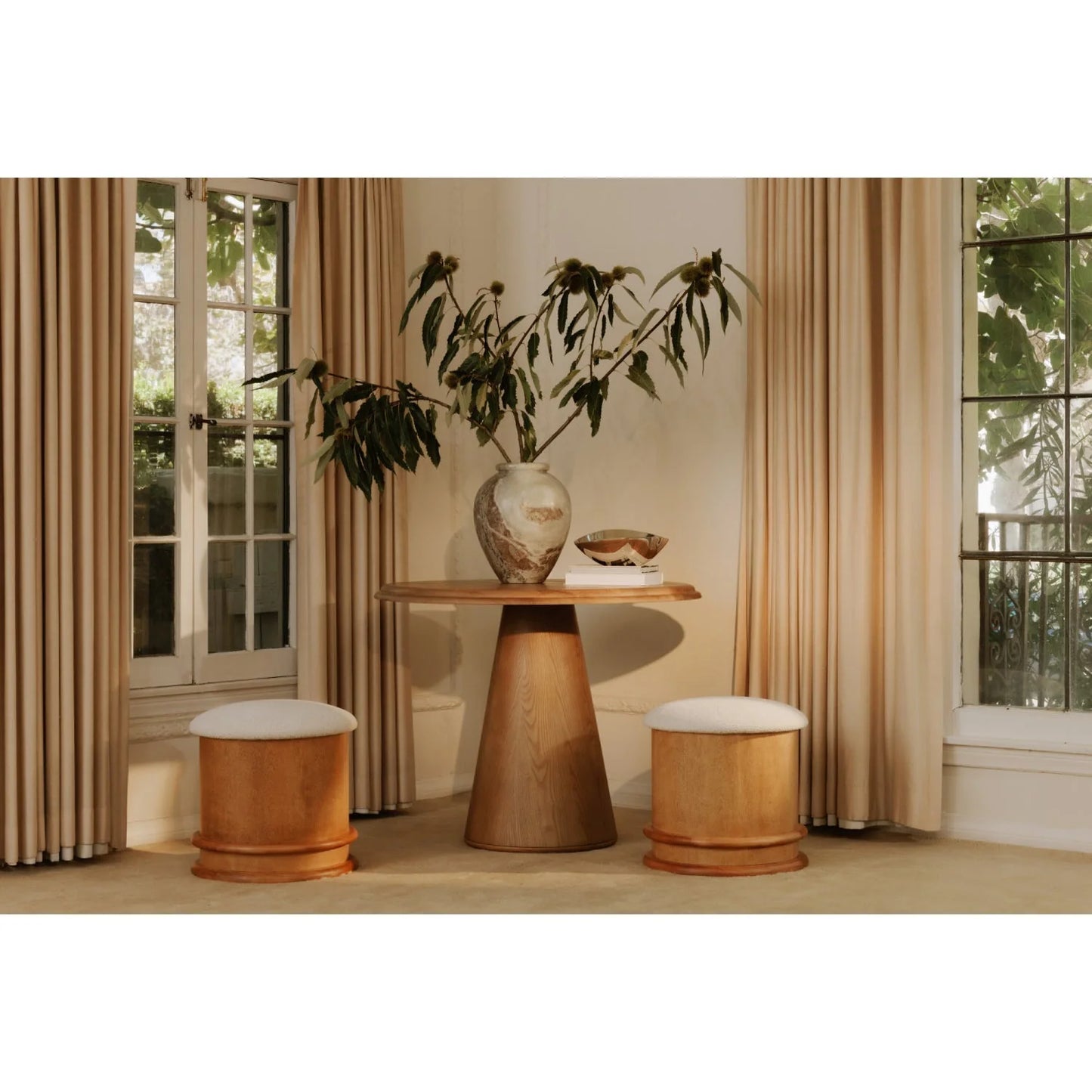 Luxury Round Solid Ash Dining Table Modern Italian Style for Villa
