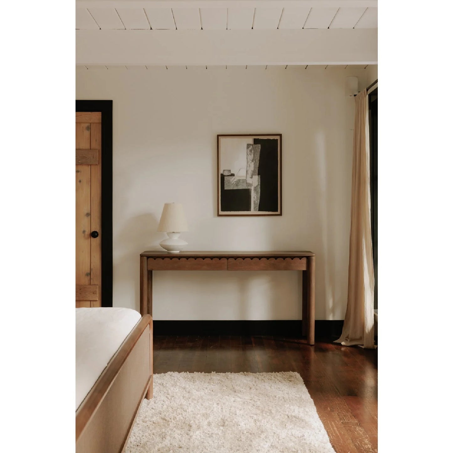 Luxury Scalloped Wooden Console Table Modern Italian Style for Villa