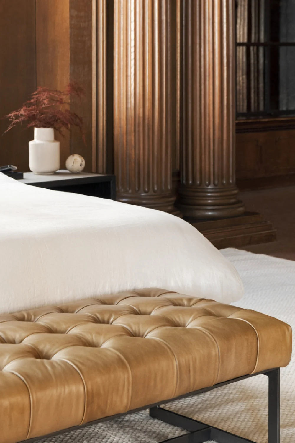 Luxury Tufted Tan Leather Bench European Style for Villa
