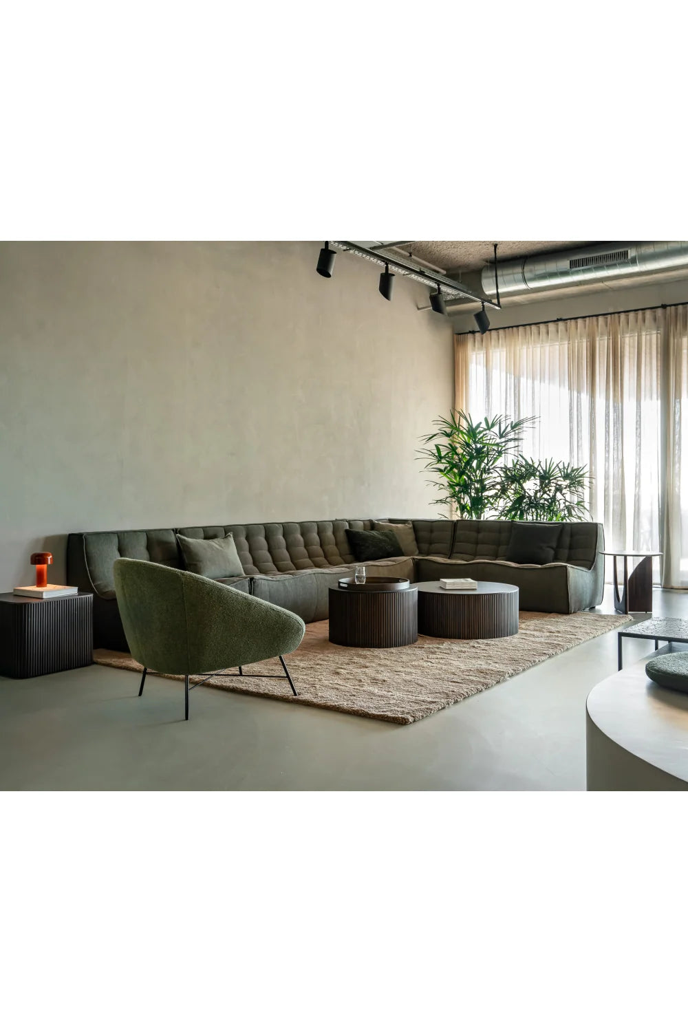 Luxury Vintage Upholstered Lounge Chair Modern Italian Style for Villa