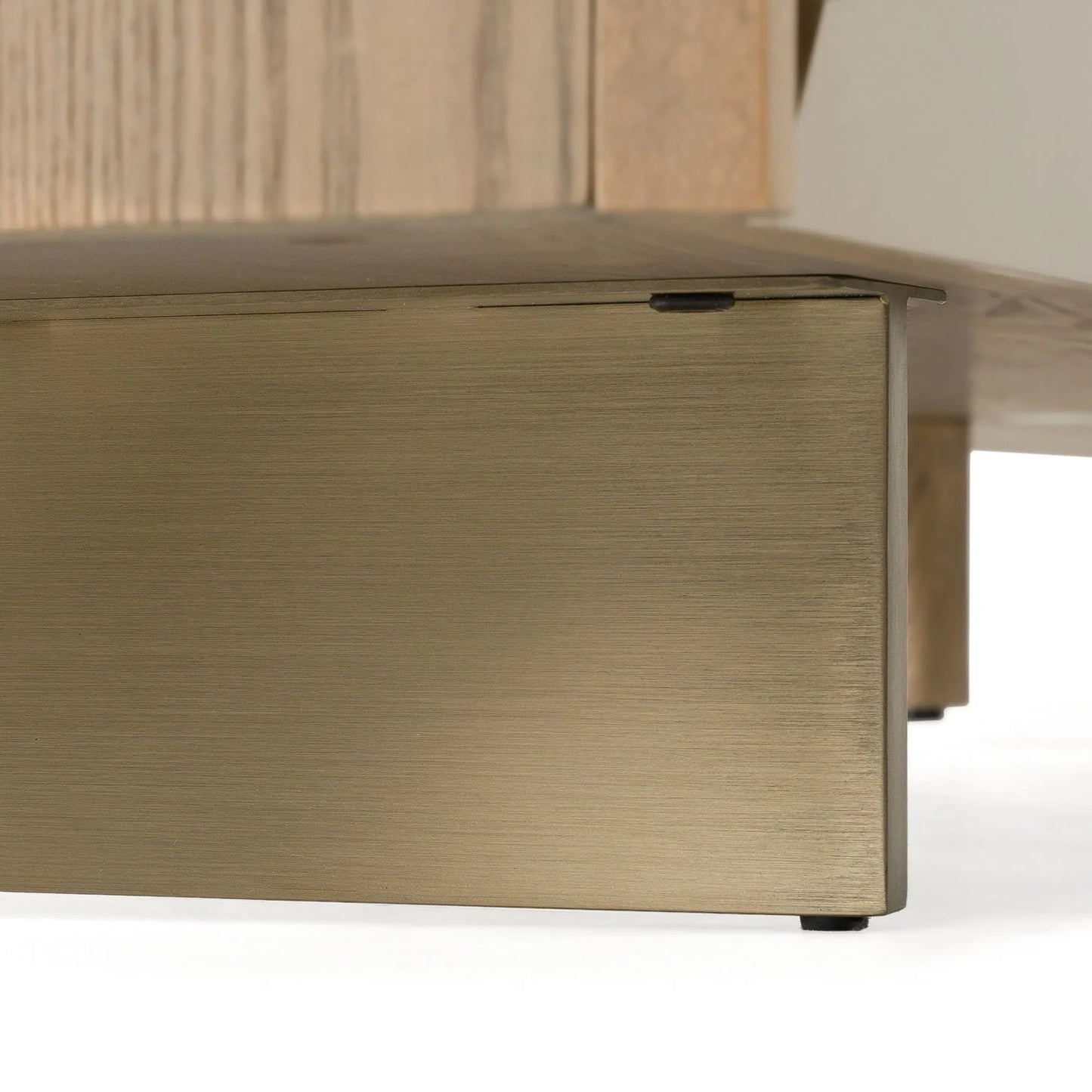 Luxury Wooden Wavy-Fluted Sideboard European Style for Villa