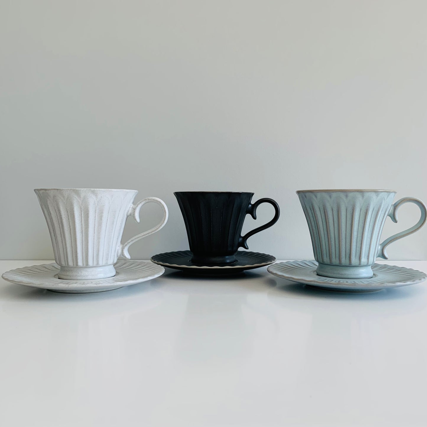 Teacup, Teacup and saucer set