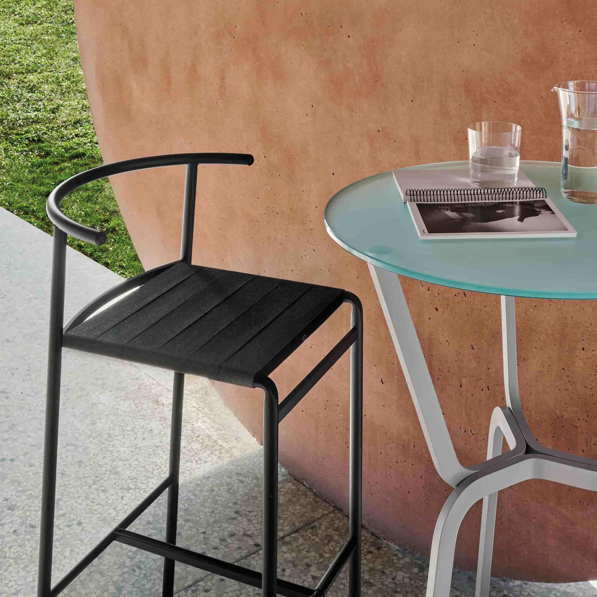 Luxury Café Chair 63H Bar Stool Modern Italian Style for Villa