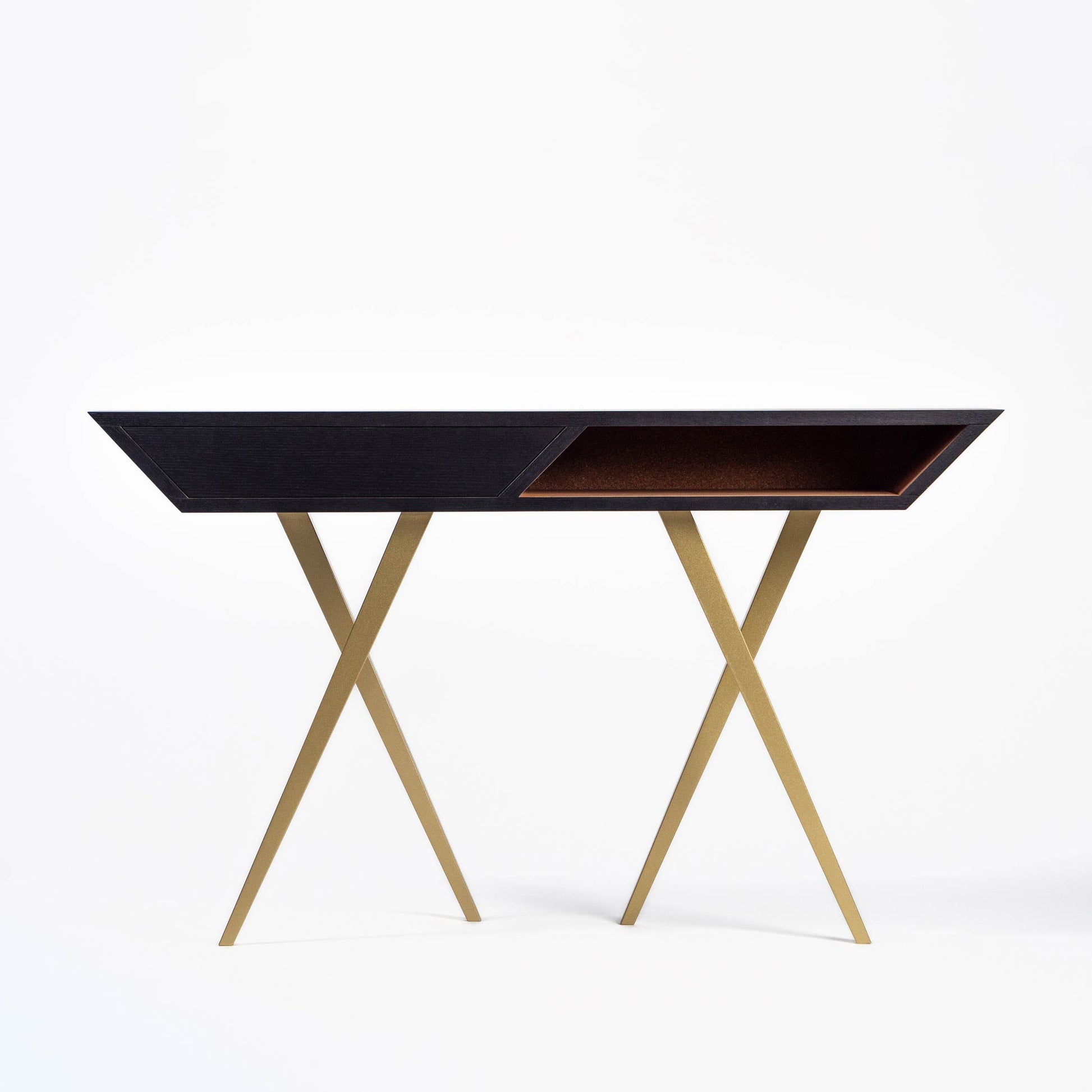 Console Table Lisa – Italian Oakwood Designer Statement Piece by OTQ