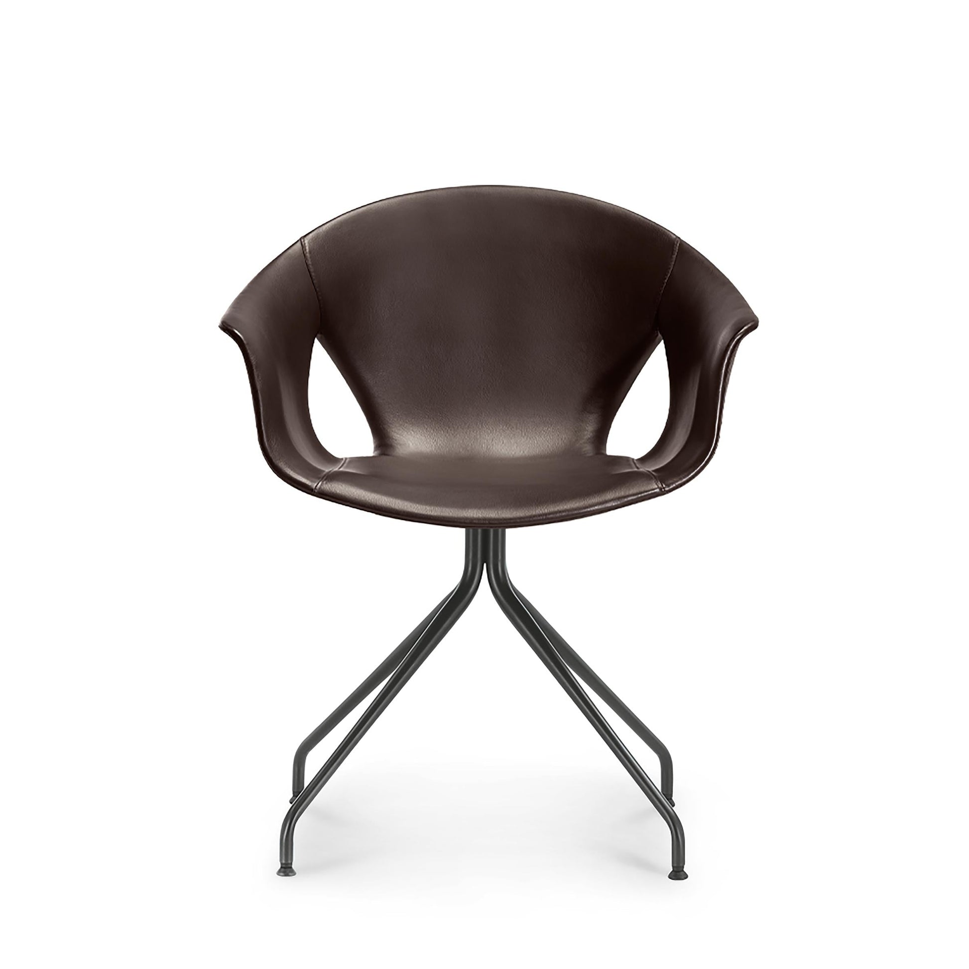Ginger Ale Armrest Chair – Four-Spoke Base Leather by Poltrona Frau