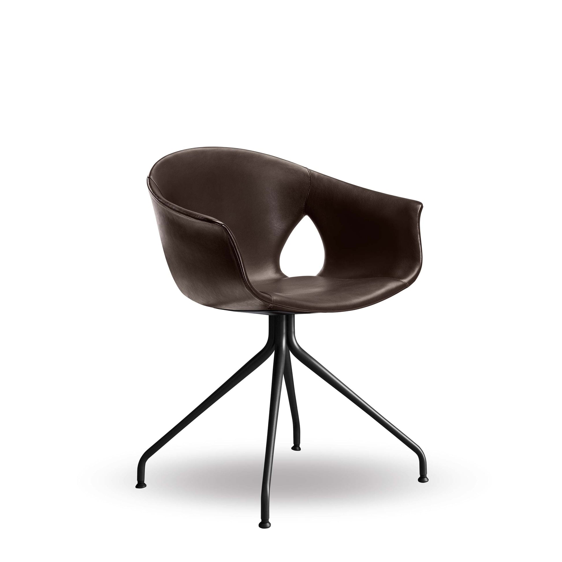 Ginger Ale Armrest Chair – Four-Spoke Base Leather by Poltrona Frau