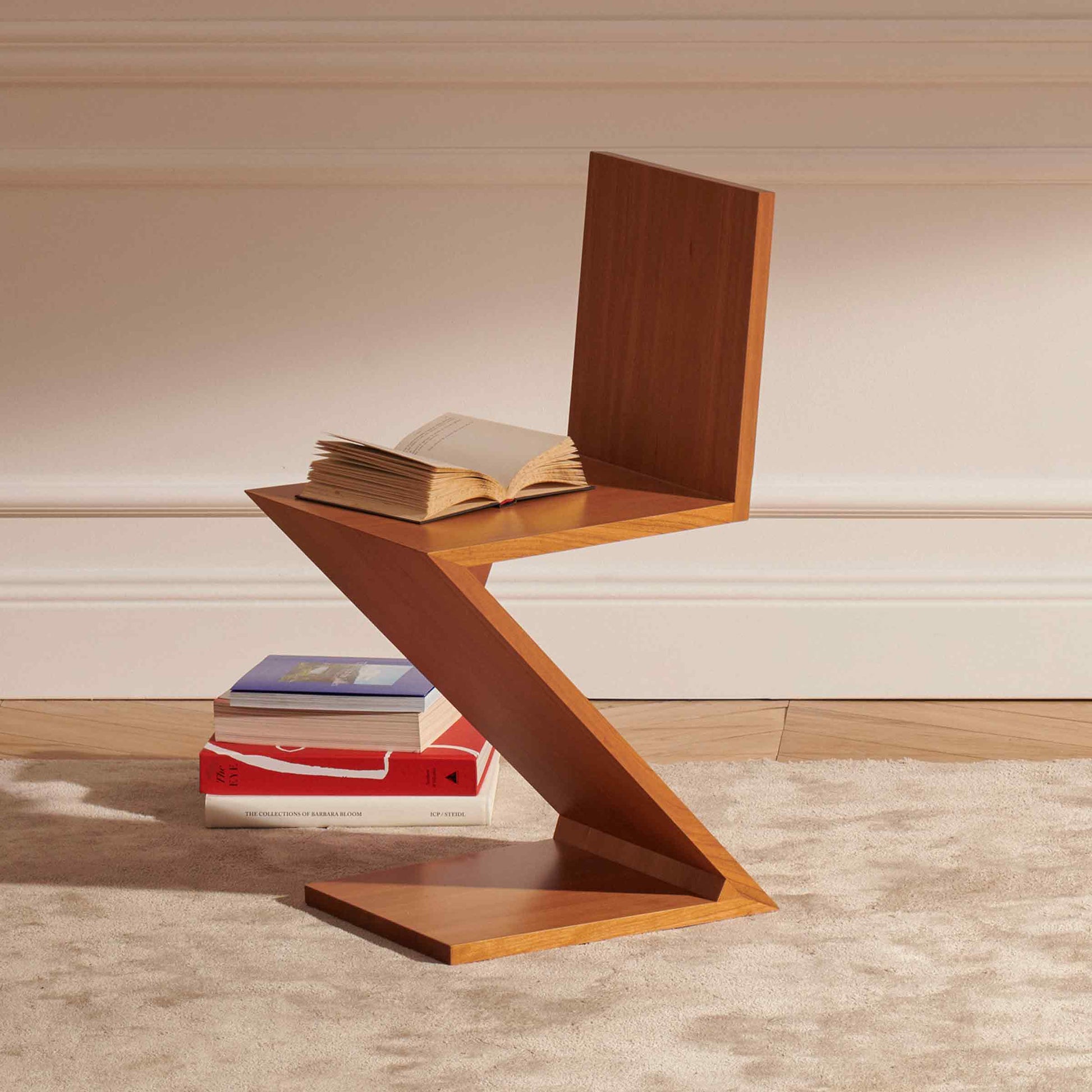 Zig Zag Chair – Cantilevered Wood Statement by Rietveld for Cassina | 280