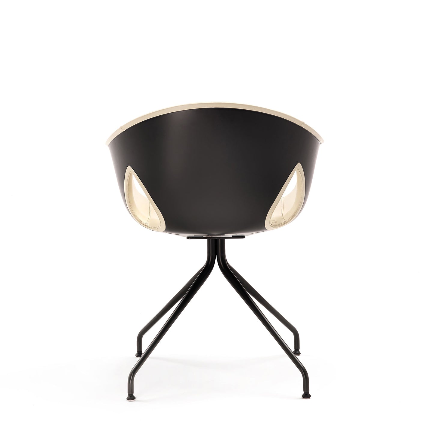 Ginger Ale Armrest Chair – Four-Spoke Base Leather by Poltrona Frau
