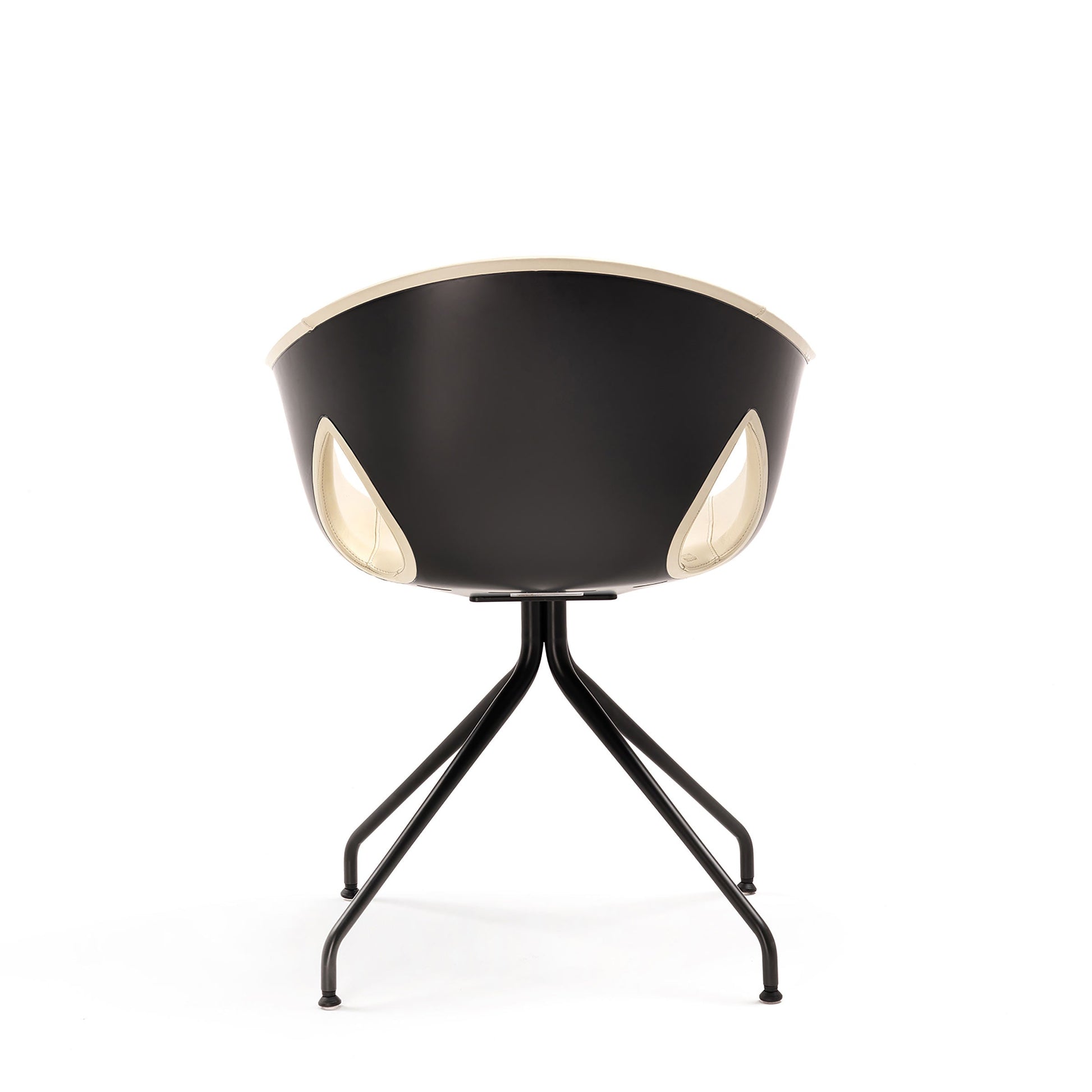 Ginger Ale Armrest Chair – Four-Spoke Base Leather by Poltrona Frau