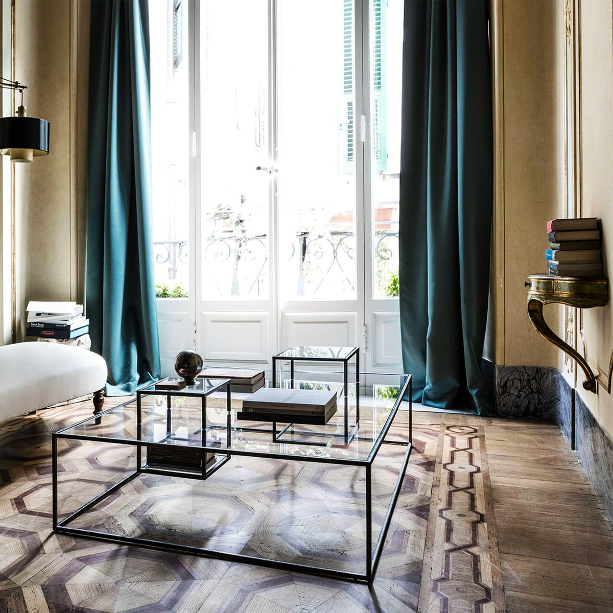 Luxury ILLUSIONI Coffee Table Modern Italian Style for Villa