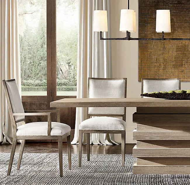 Contemporary Oak Dining Table – Minimalist Rectangular Design for Luxury Interiors