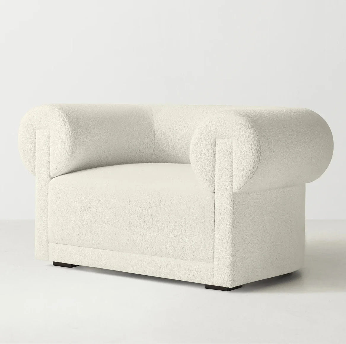 Lounge Chair – Iversen Roll-Back Design in Natural Italian Bouclé