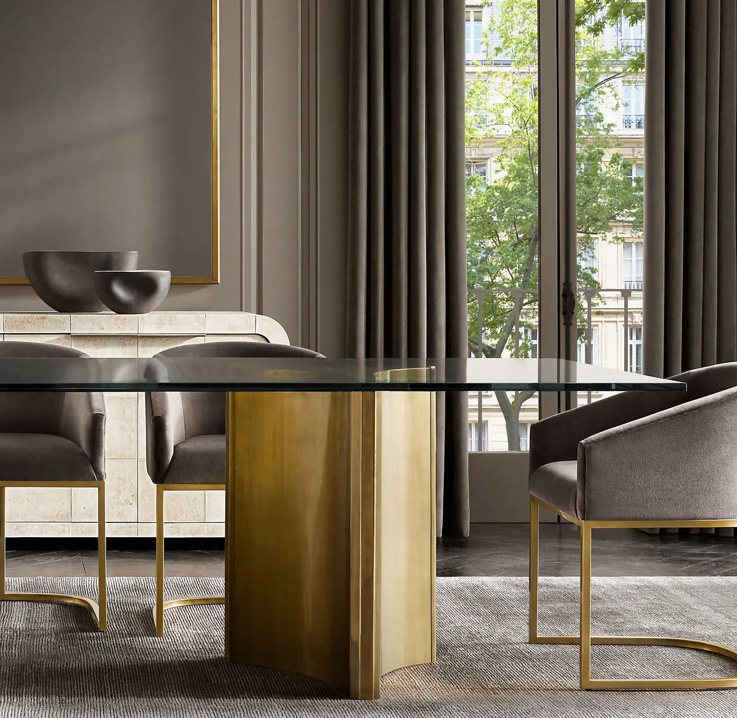Italian Designer Coffee Table – Contemporary Gloss Lacquer Statement Piece