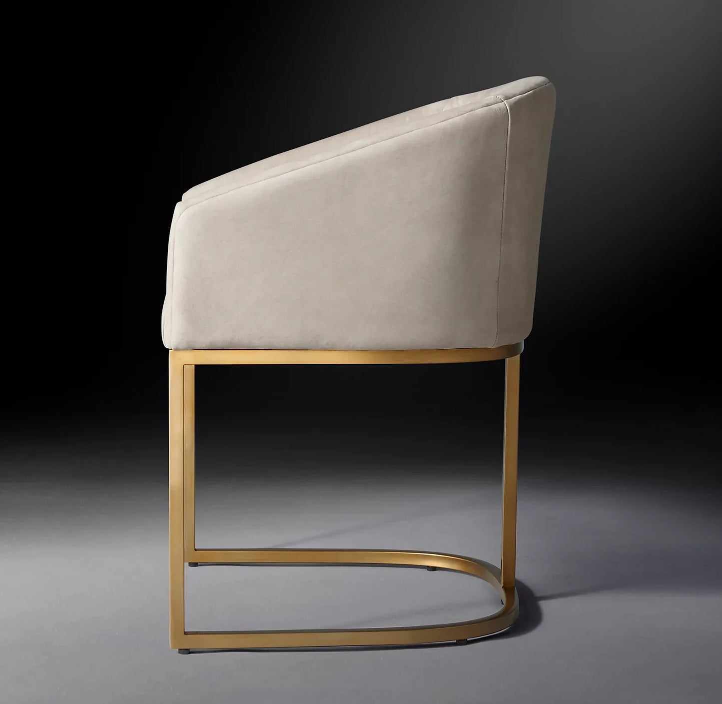 Emiry Dining Chair – Curved Back Leather Midcentury Modern Piece