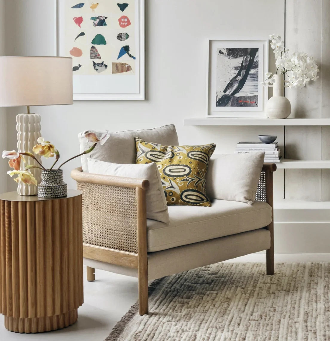 1960s-Style Armchair – Mid-Century Modern Linen – Solid Oak Frame Statement Piece