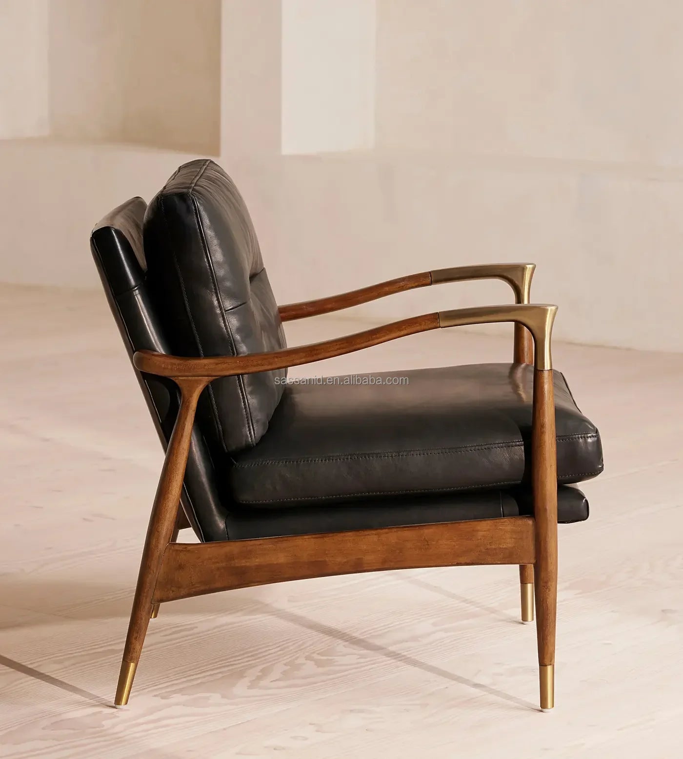 Theodore Leather Armchair – Contemporary Tufted Leather Living Room Seating