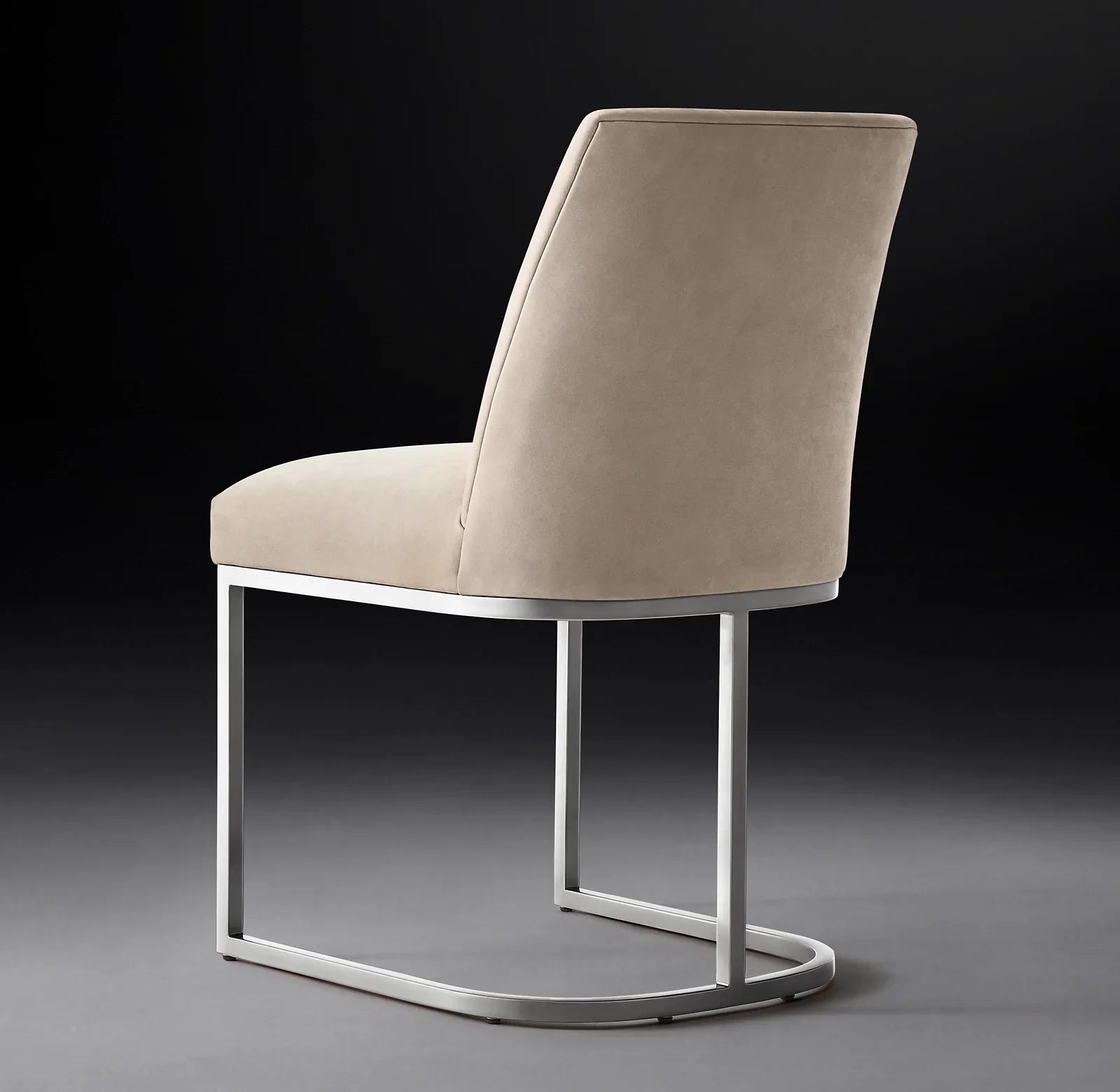 Emery Curved Back Dining Chair – Solid Oak & Leather Midcentury Statement Piece