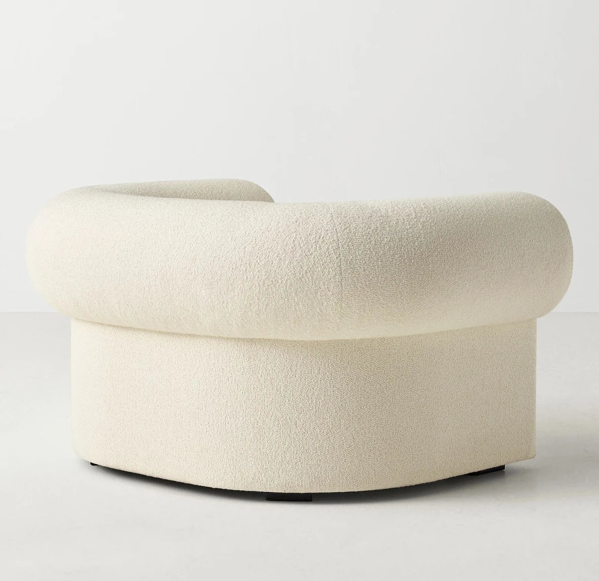 Lounge Chair – Iversen Roll-Back Design in Natural Italian Bouclé