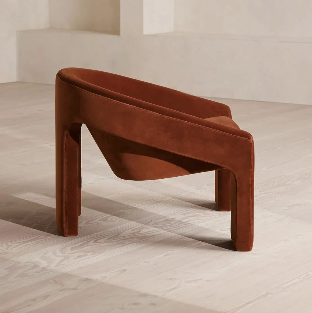 Dadne Armchair – 1960s Style European Velvet Luxury Seating