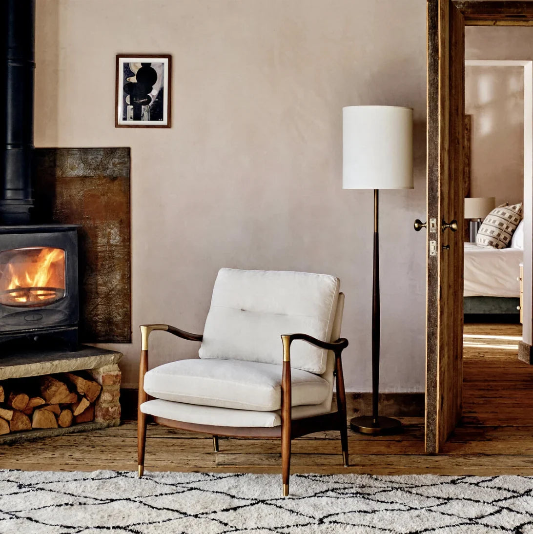 Theodore Mid-Century Tufted Armchair – Solid Oak Statement Piece