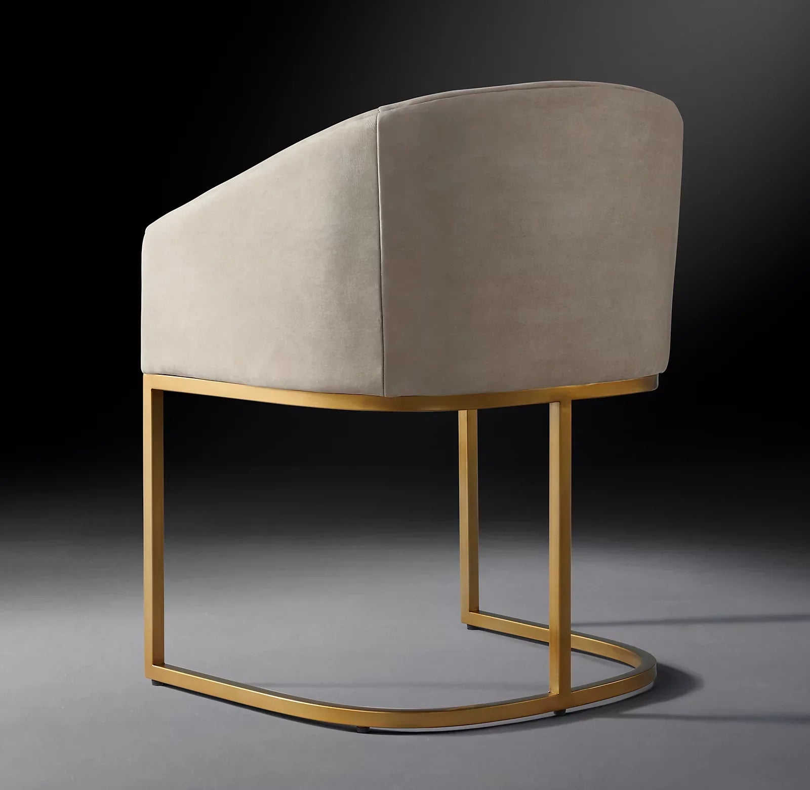 Emiry Dining Chair – Curved Back Leather Midcentury Modern Piece