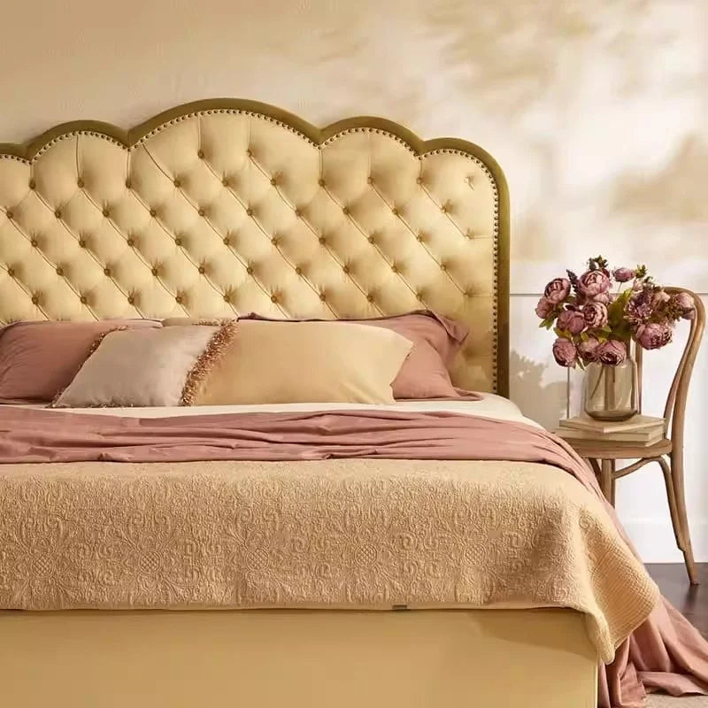 French Button-Tufted Leather Bed – Minimalist Light Luxury Statement Piece | B-00