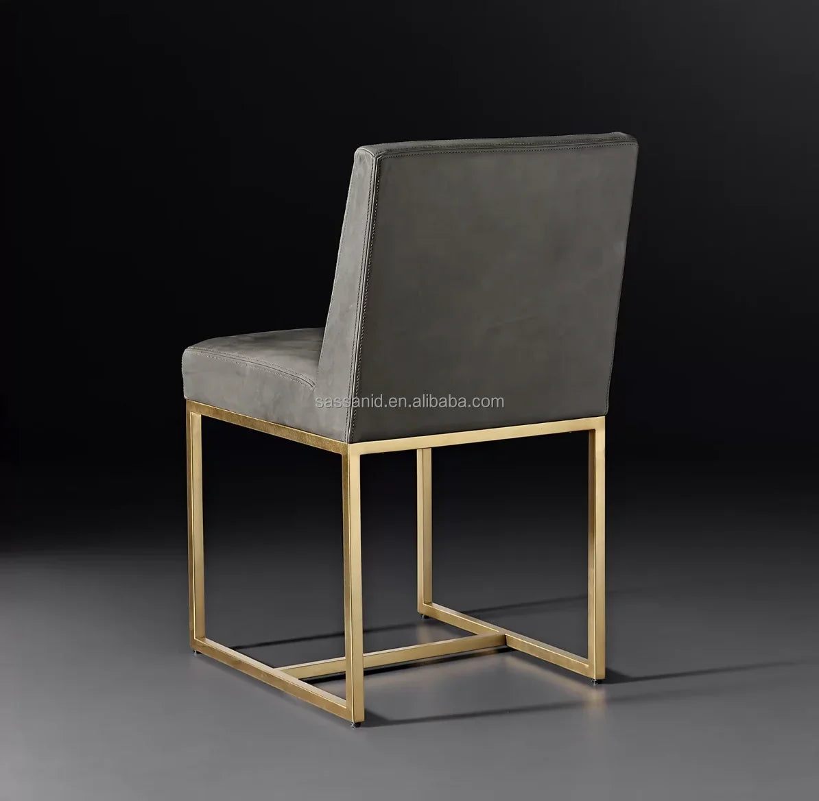 Mid-Century Dining Chair – Oak, Leather & Burnished Brass Design | 102119403408