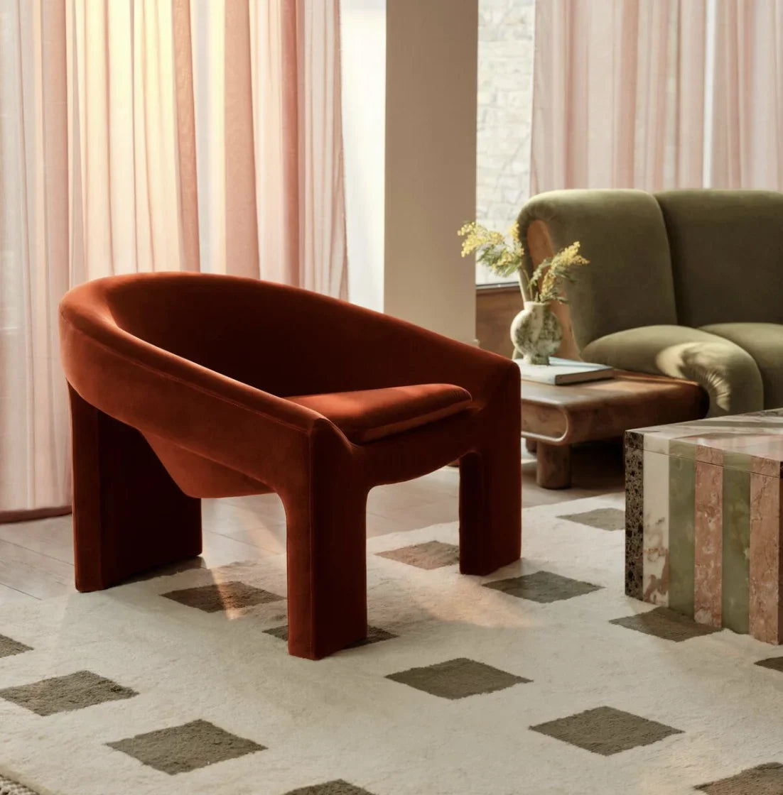 Dadne Armchair – 1960s Style European Velvet Luxury Seating