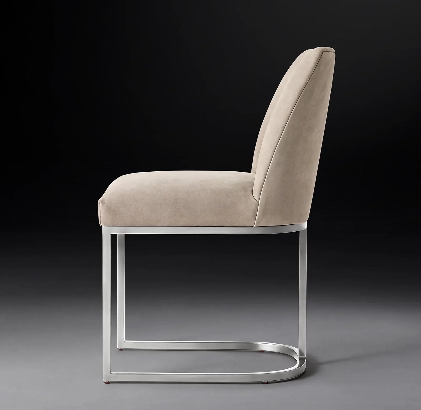 Emery Curved Back Dining Chair – Solid Oak & Leather Midcentury Statement Piece