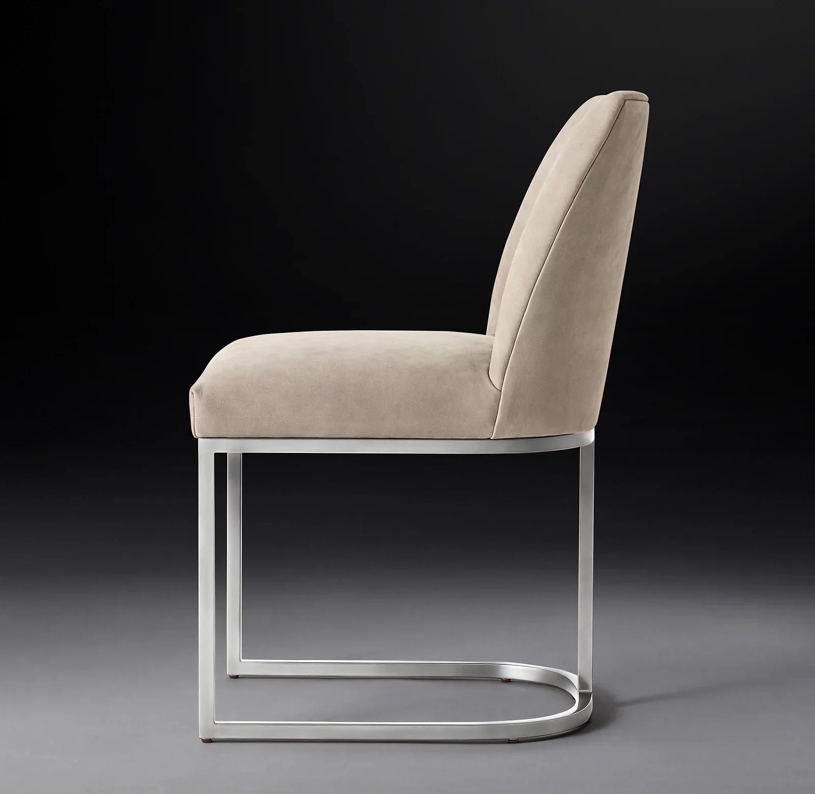 Emery Curved Back Dining Chair – Solid Oak & Leather Midcentury Statement Piece
