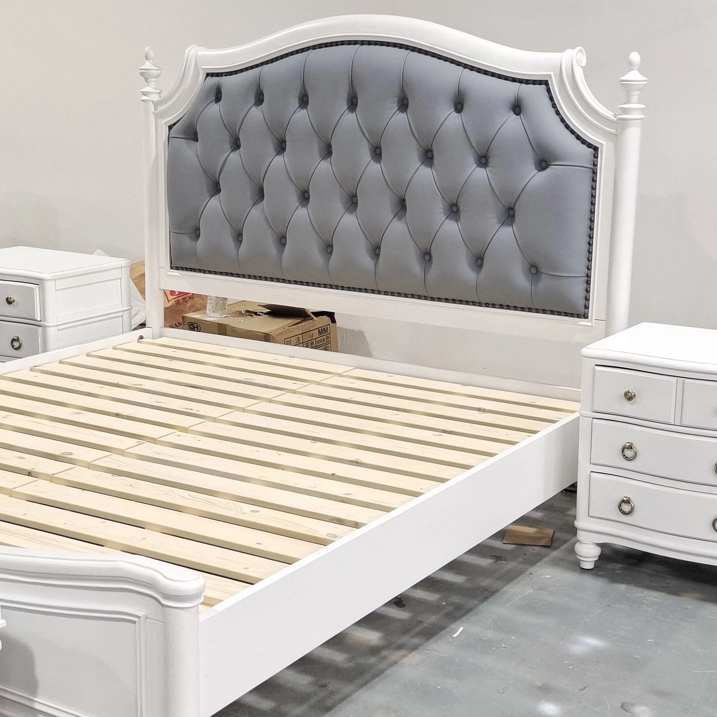 Tufted Upholstered Bed Set – Custom Grey Fabric with Solid Birch Wood