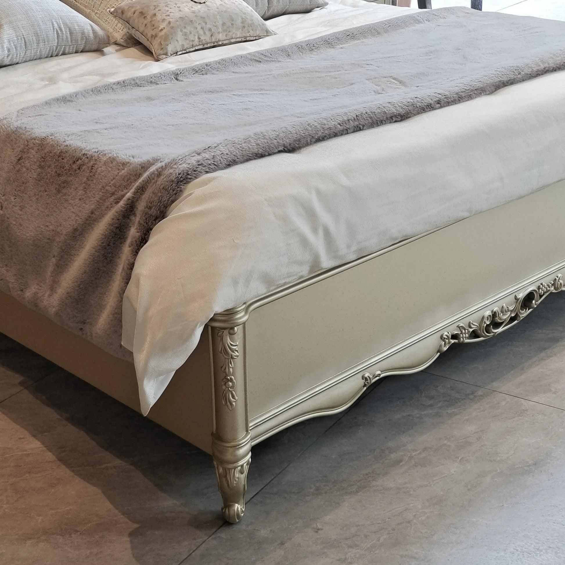Upholstered Bed with Carved Solid Wood Frame – Velvet Vintage Statement Piece | 26-276