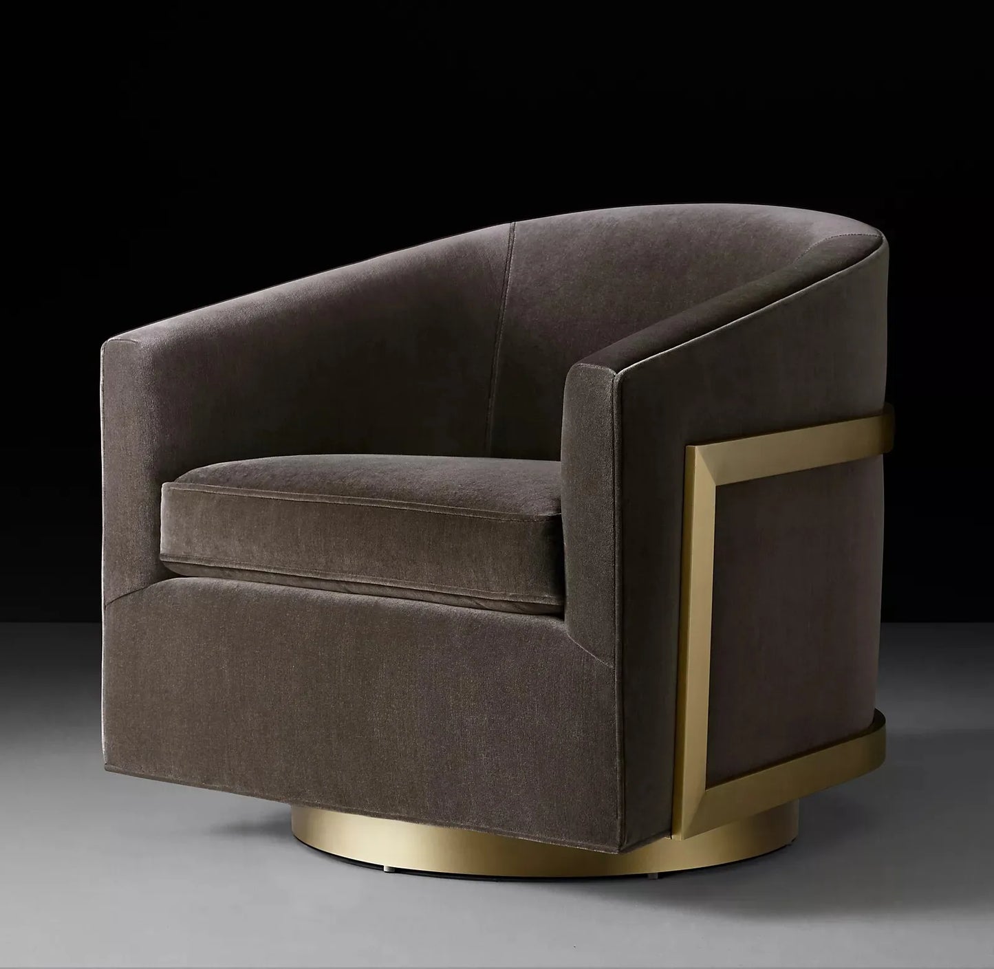 Swivel Chair 1970s-Inspired Silhouette – Performance Fabric Contemporary Design