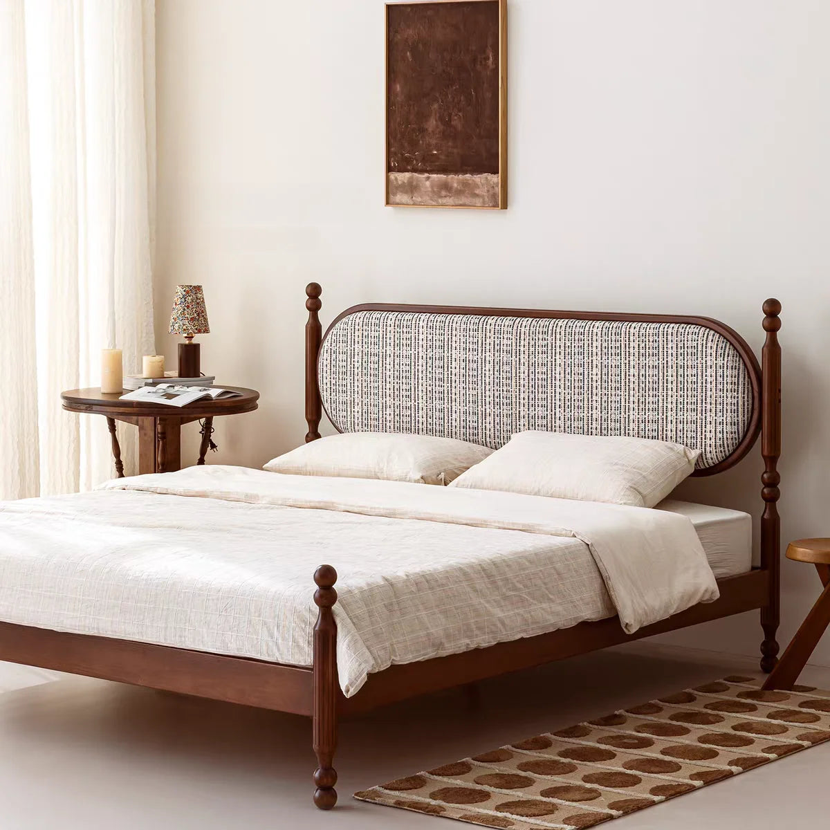 Luxury YZ-C305 Solid Wood Bed Frame Modern Italian Style for Villa