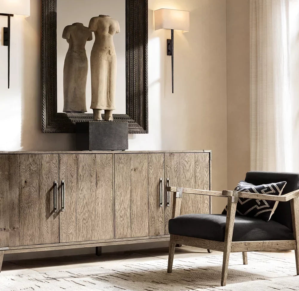 Clift Accent Chair – Mid-Century Design in Solid Oak and Brass