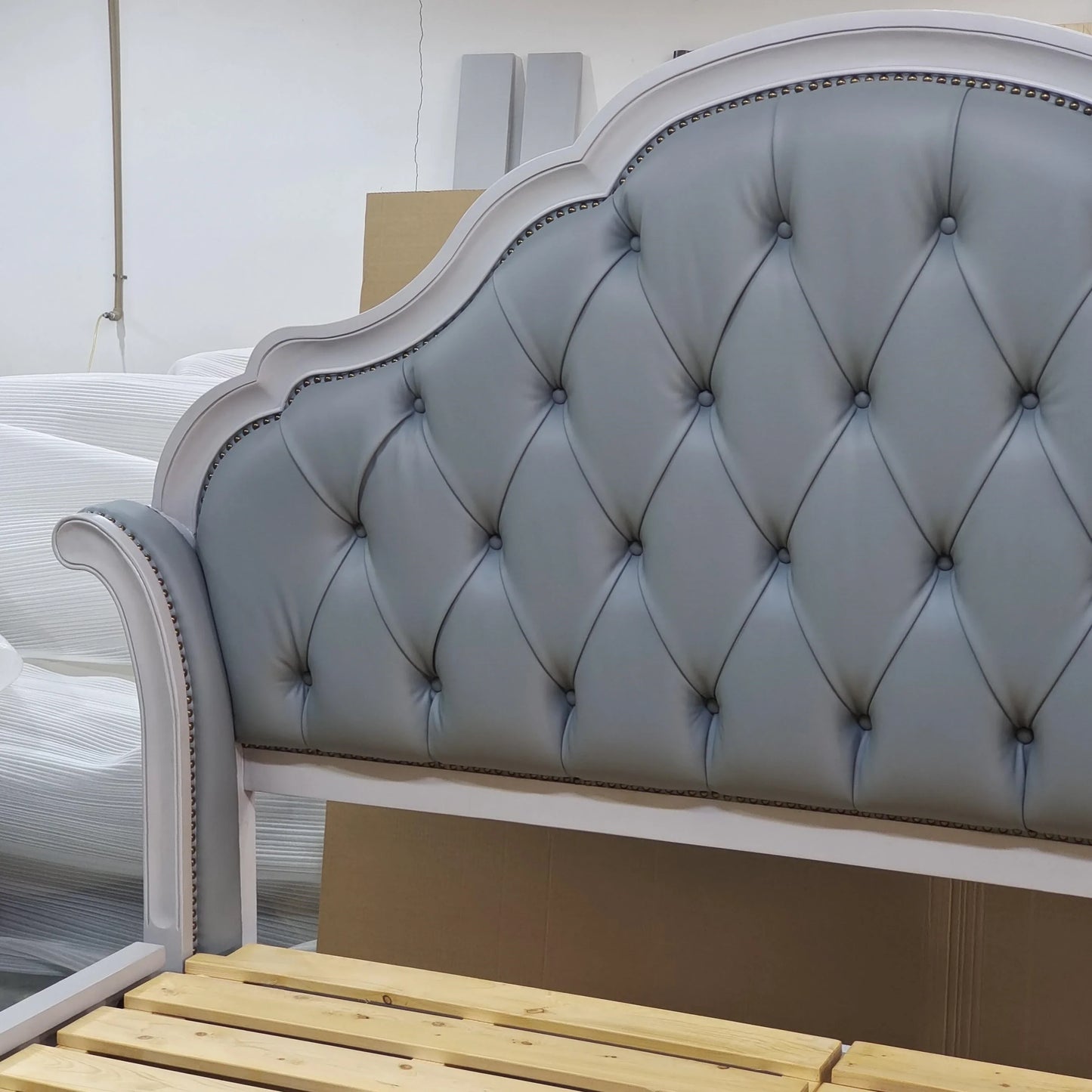 French Retro Solid Wood Bed – Curved Carved Design with Nail Trim
