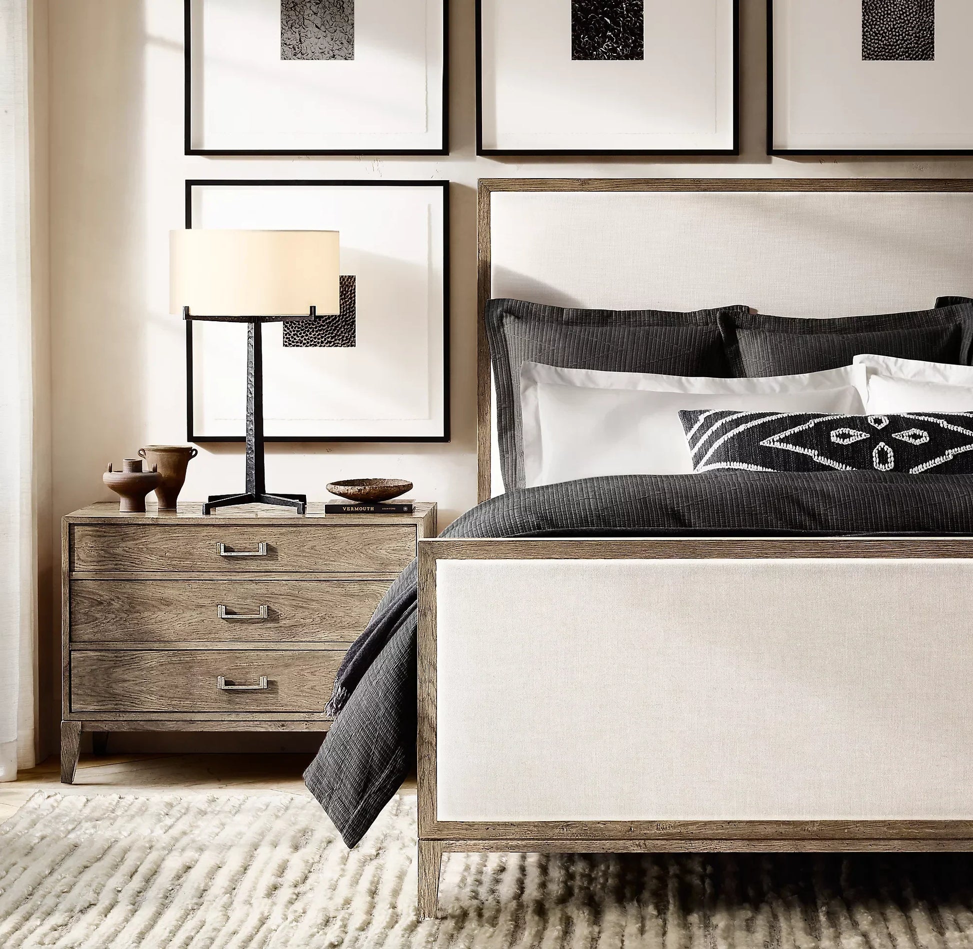 Shelter Bed – Sculptural Wing Design in Solid Oak Modern | 1600681155056