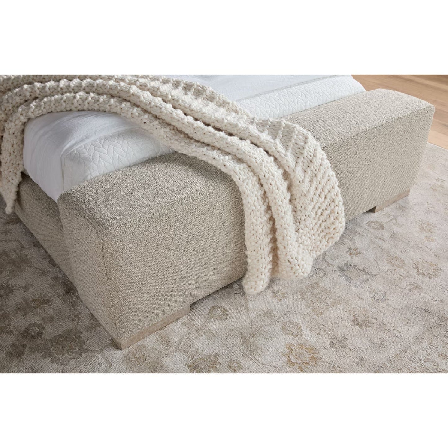 Luxury Upholstered Modern Bed European Style for Villa