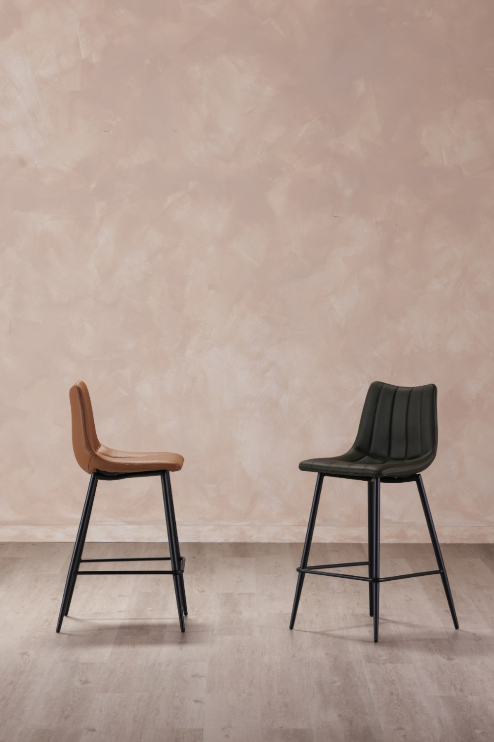 Luxury Upholstered Modern Bar Stools European Style for Villa