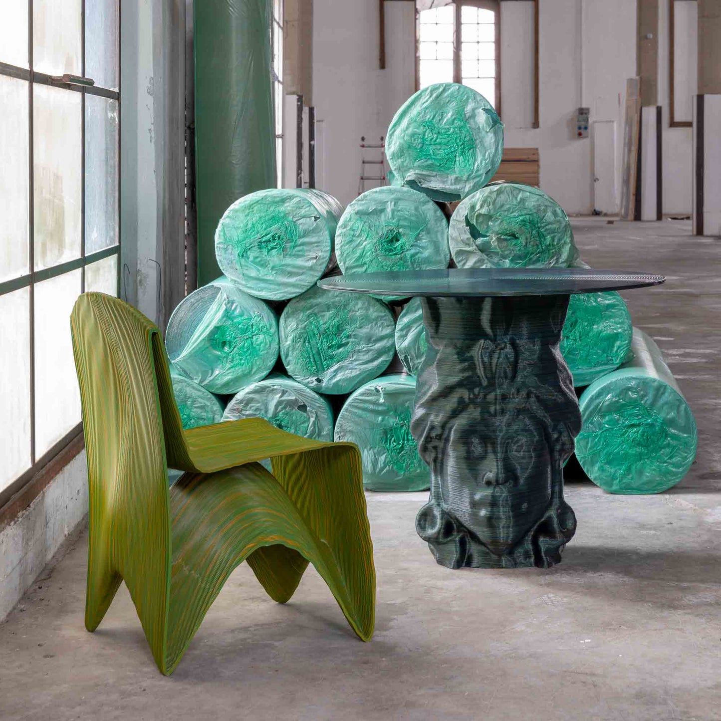 Italian Designer Round Dining Table – Contemporary 3D-Printed Statement Piece